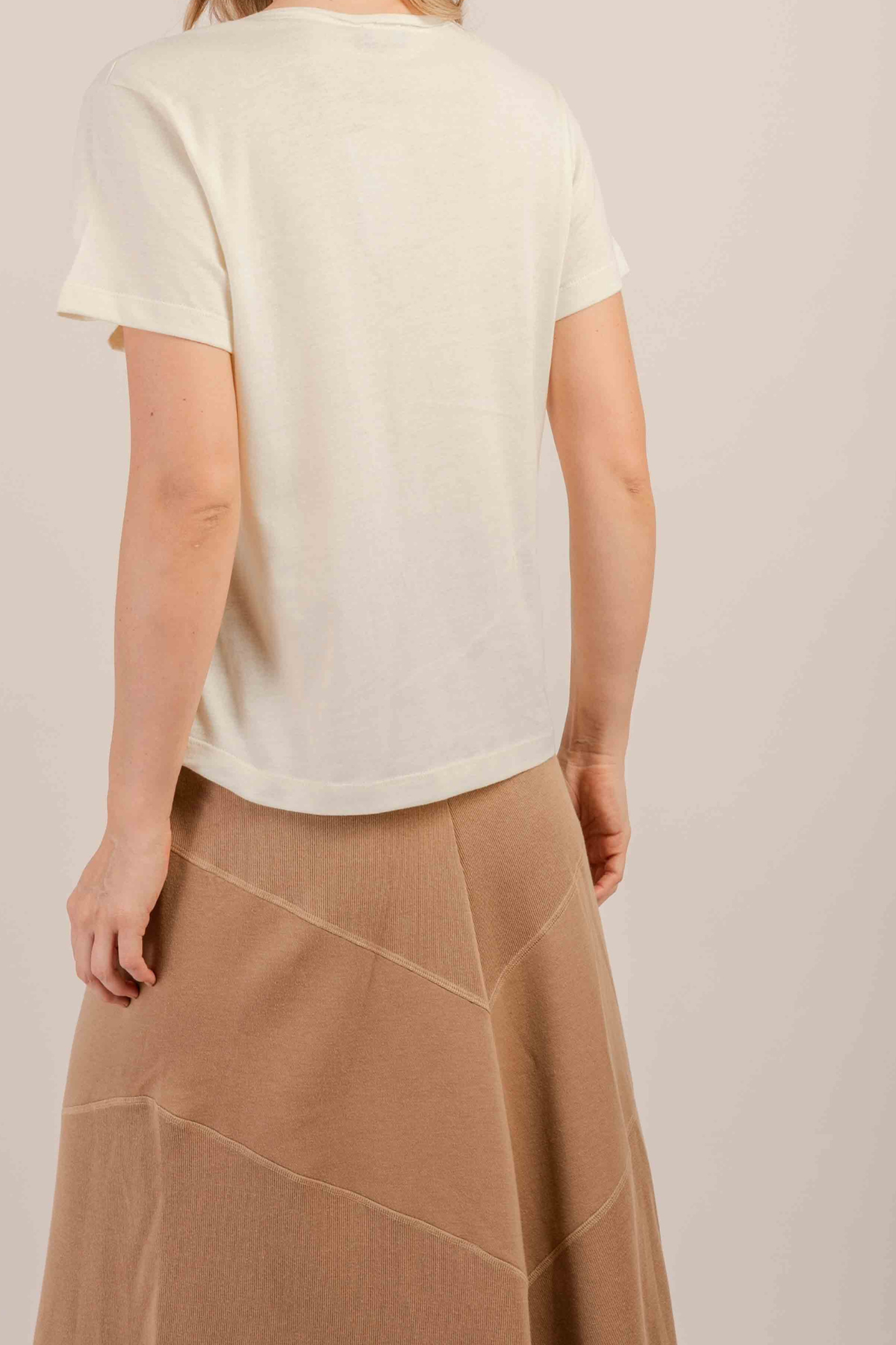 Camiseta Pune Decote V Off-White