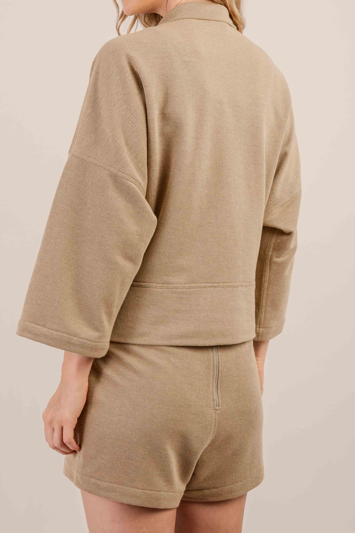 Shorts Kochi Bege-Dourado
